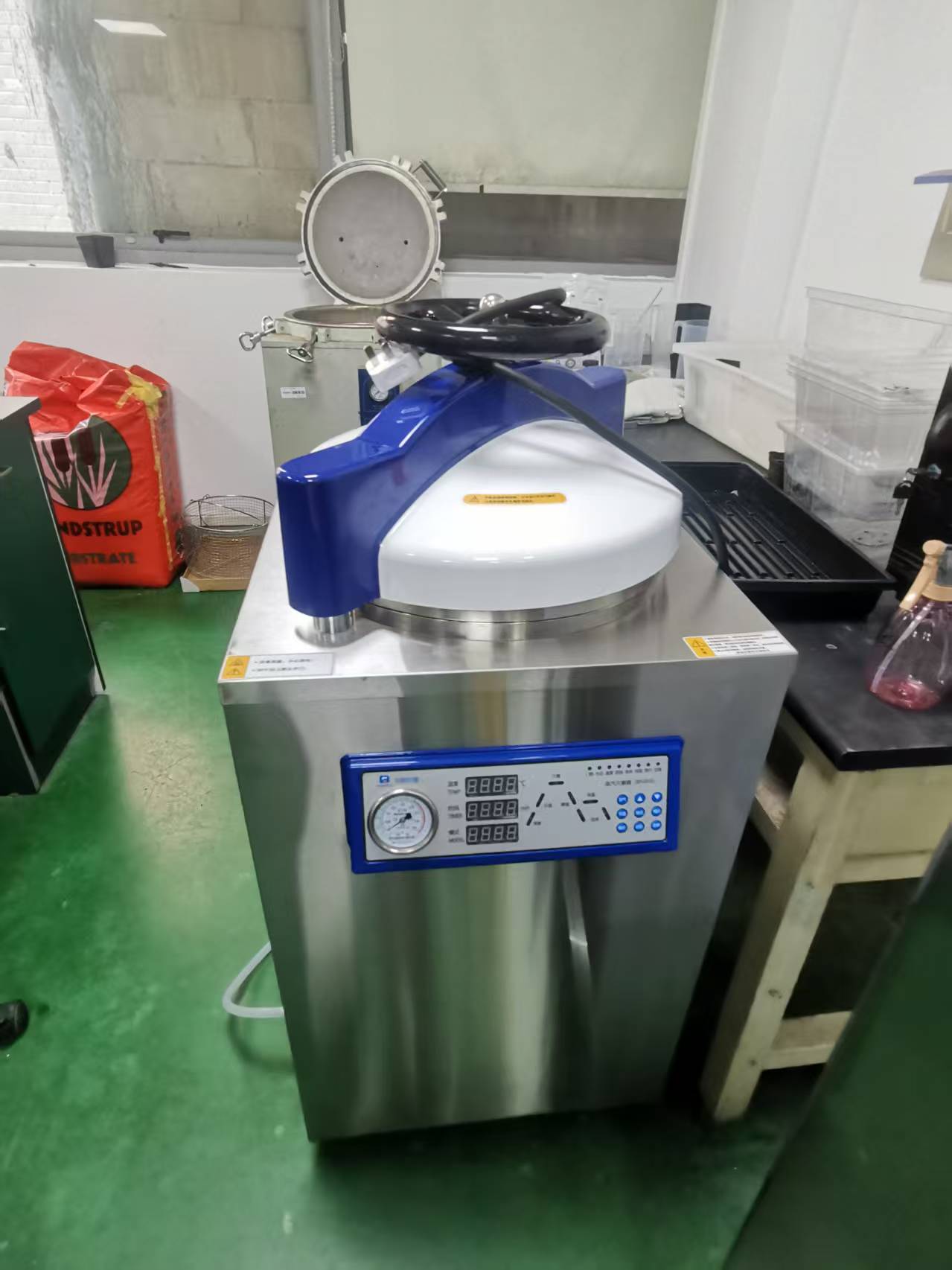 伯能仪器BN29S全自动高压蒸汽灭菌器助力高校科研(图1)